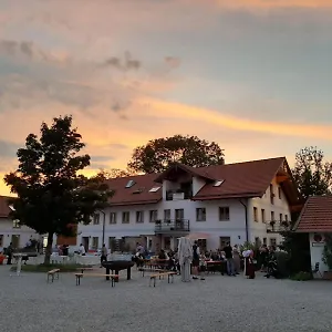 Gasthof Stangl-hof, Forstinning