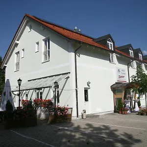 Hotel Hotel-gasthof Eberherr, Forstinning